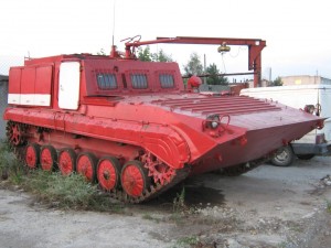 Гусеничная лесопожарная машина ЛПМ-2